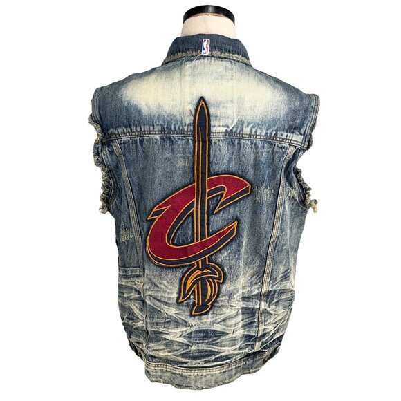 Cleveland Cavaliers UNK NBA Heritage America Denim Vest XL - Picture 1 of 16